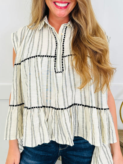 Leave A Little Magic Top In Grey Multi