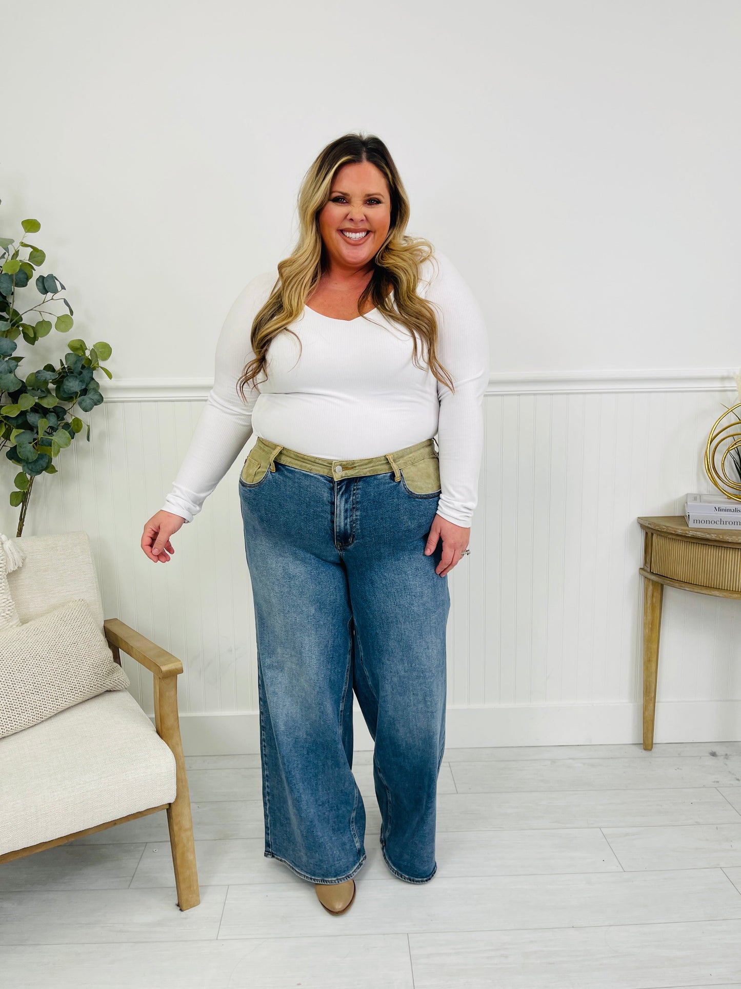 Judy Blue Corduroy Crush Straight Leg Column Jeans